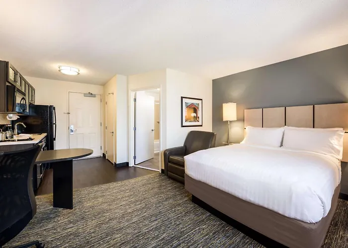 Sonesta Simply Suites Columbus Airport Gahanna